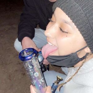 Meet your Posher, Mia